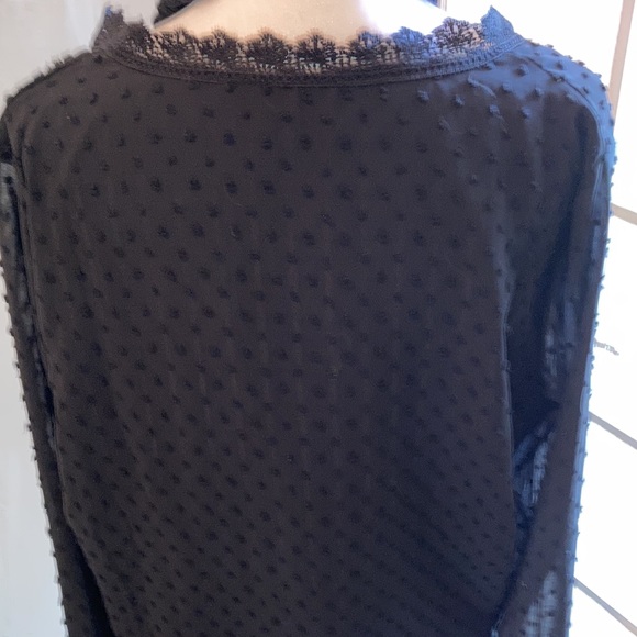 💐💓New Beautiful Black Swiss Dot Long Sleeved Shirt XL  Lace Cuffs - Picture 10 of 11